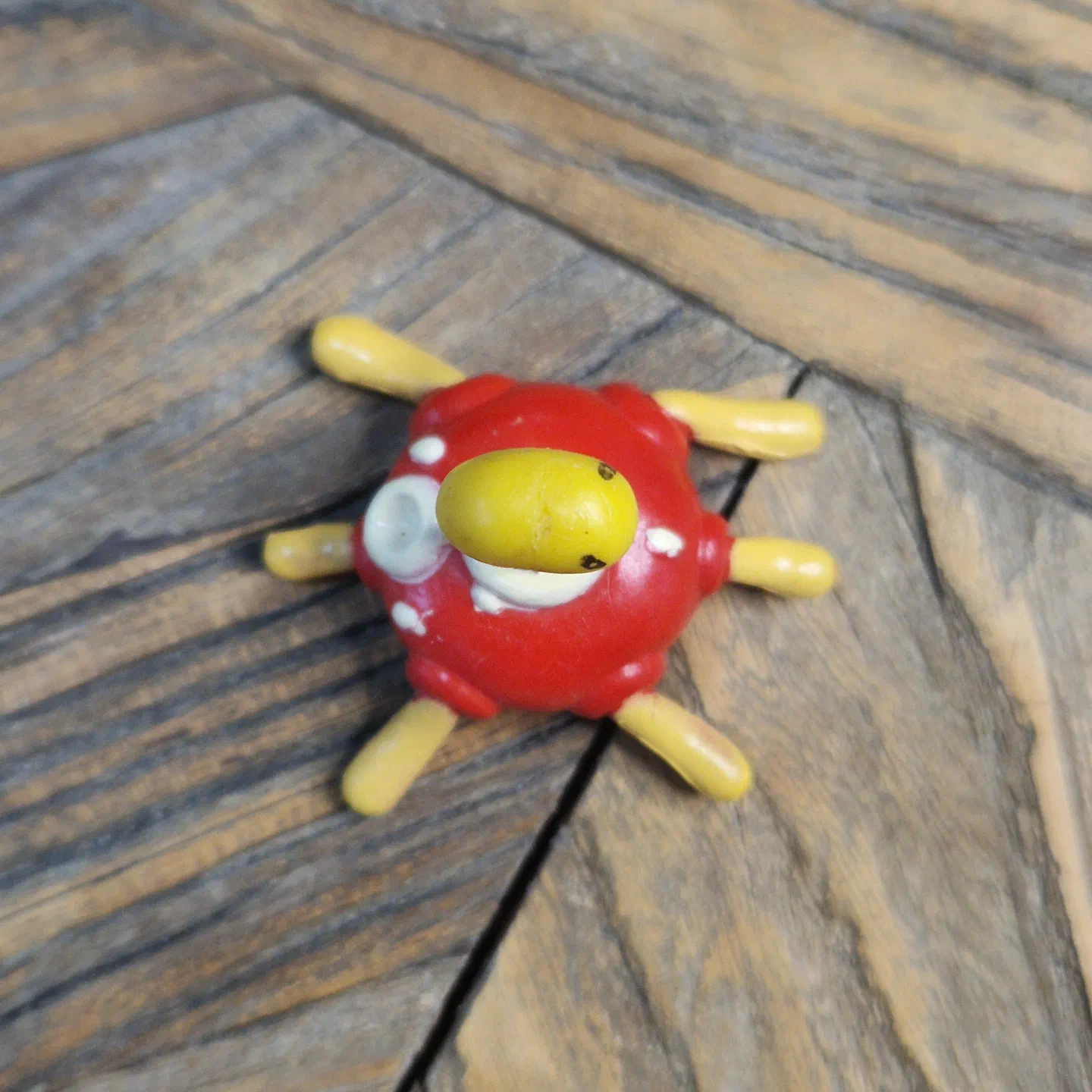Beta bootleg figure (badly painted) — photo 3